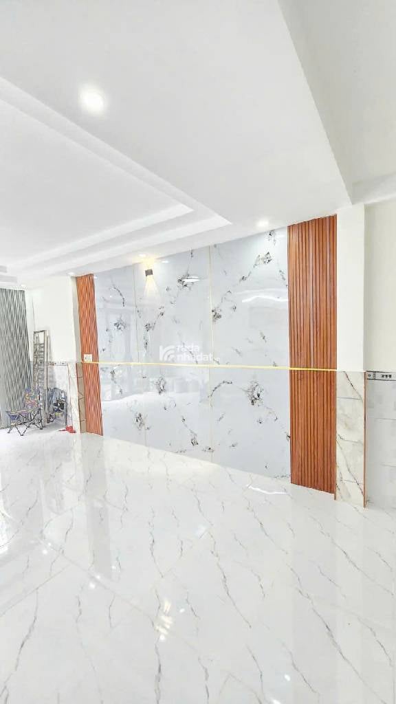 BÁN GẤP NHÀ TÂN QUÝ (4*9) 2 TẦNG - HXH 4.5 TỶ TL