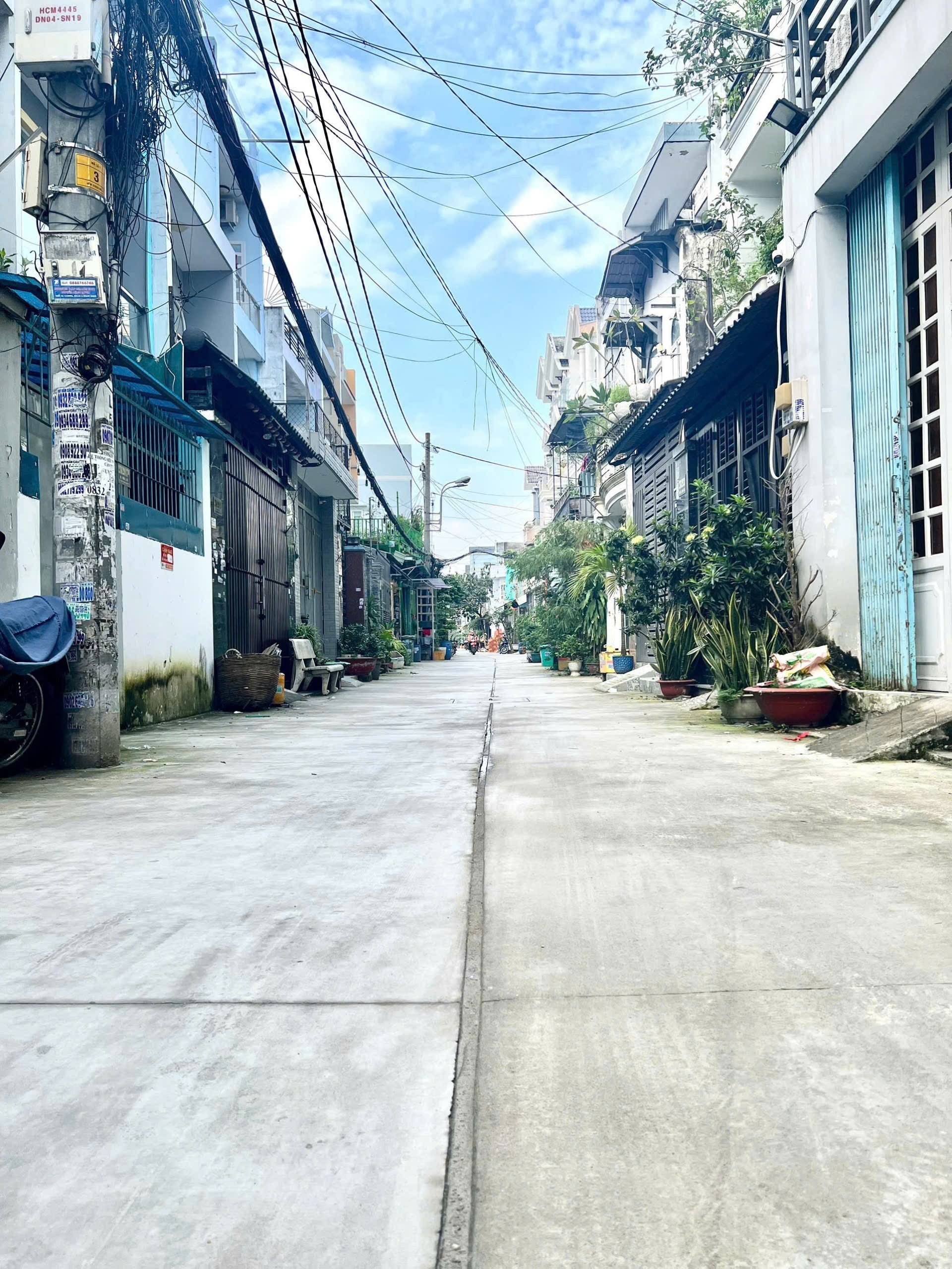 BÁN NHÀ MÃ LÒ - 68M2 - HẺM 8M THÔNG - LÊ VĂN QƯỚI - 4 TẦNG BTCT - KHU CAO TẦNG - GIÁ 7,3 TỶ