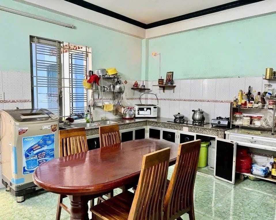 Bán gấp nhà đường số 1, phường 15, Gò Vấp 50m2, hẻm xe hơi, sổ hồng riêng sang tên ngay