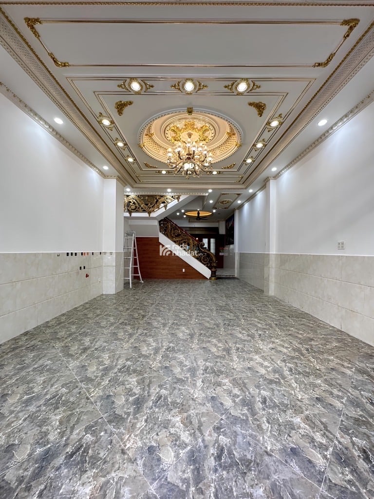 MẶT TIỀN KINH DOANH ĐỈNH - ĐƯỜNG XE HƠI 12M CÓ LỀ 3M- DT: 5x14 (70m2) - NHÀ 4 TẦNG - NGAY KHU BIỆT 