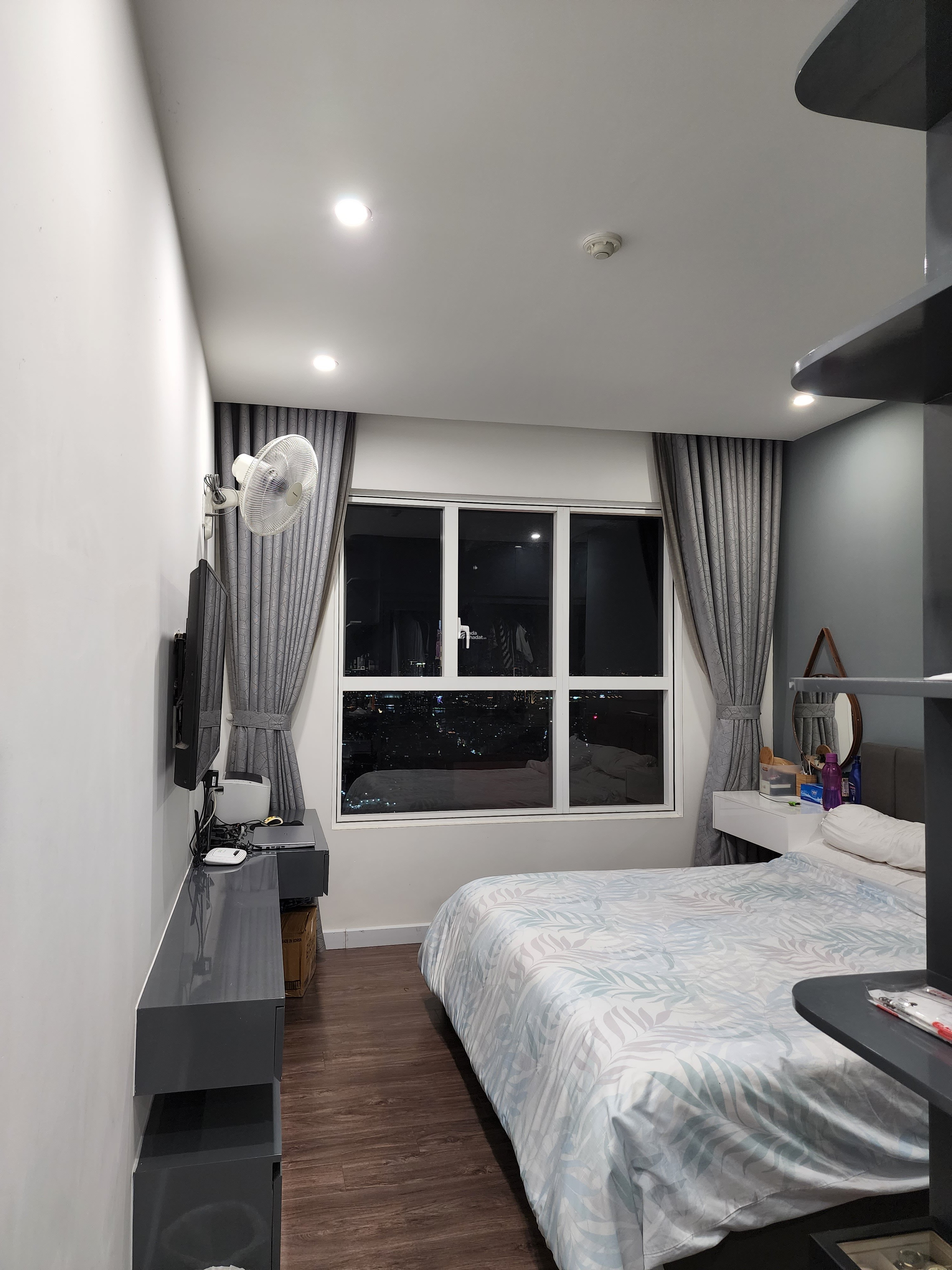 Chính chủ cho thuê căn hộ 3PN Sunrise City View 