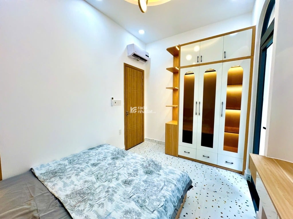 GẦN MẶT TIỀN HUỲNH VĂN BÁNH, PHÚ NHUẬN, 50M2 NGANG HIẾM CÓ. GIẢM 500TR CHỈ CÒN 5T TL 