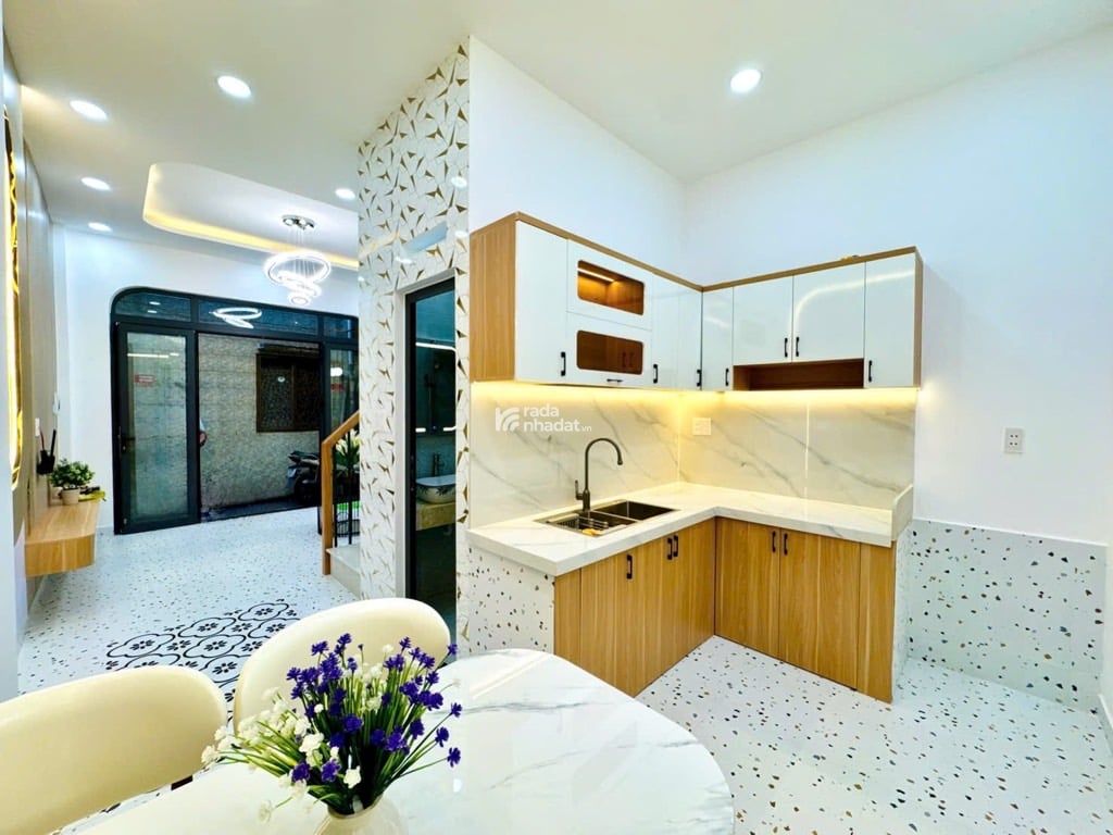 GẦN MẶT TIỀN HUỲNH VĂN BÁNH, PHÚ NHUẬN, 50M2 NGANG HIẾM CÓ. GIẢM 500TR CHỈ CÒN 5T TL 
