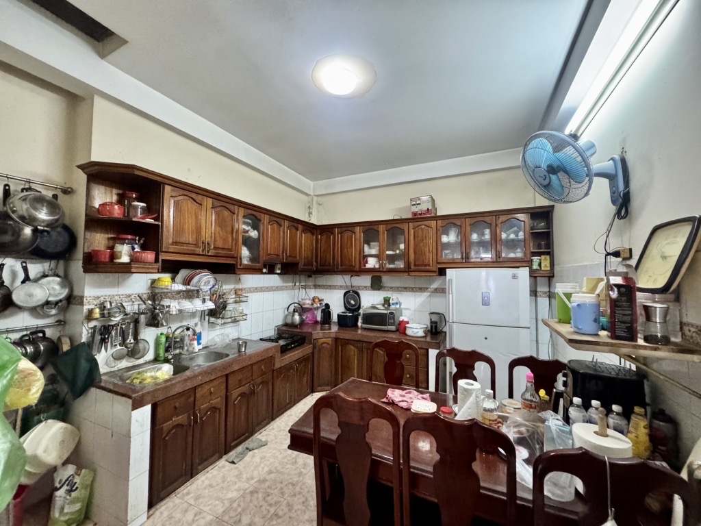 lê thánh tôn bến thanh Q1giá 19 tỷ
