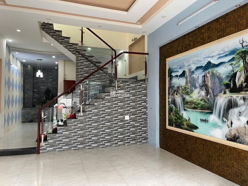  BÁN NHÀ NGAY CHỢ KHU VỰC SẦM UẤT LINH XUÂN THỦ ĐỨC 