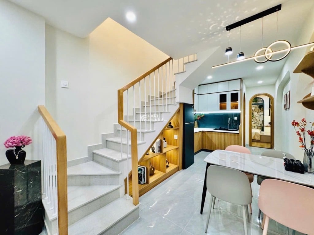 SÁT Q1. HẺM XE HƠI XÔ VIẾT NGHỆ TĨNH, BÌNH THẠNH, 43M2 Ở NGAY. GIẢM 350TR CHỈ 6.5T TL 