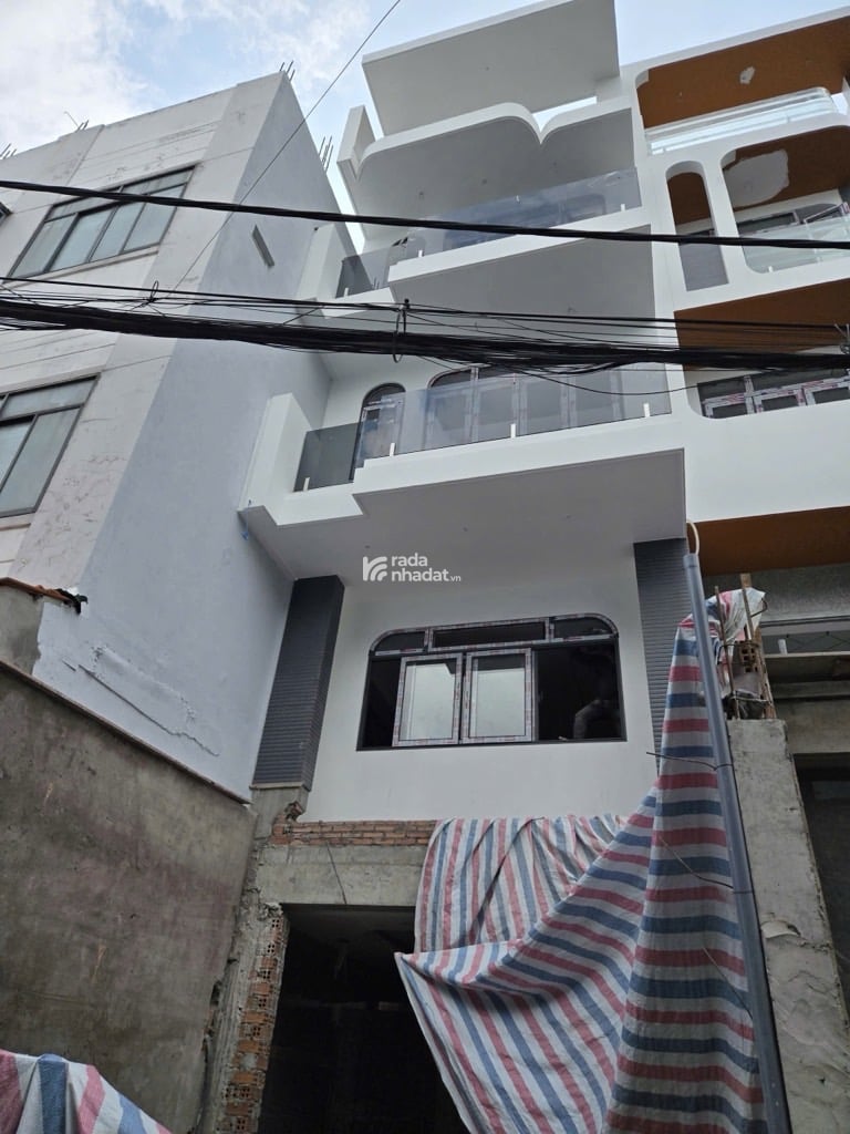 NHÀ MỚI TOANH - NGAY AN DƯƠNG VƯƠNG  - TỈNH LỘ 10 - ĐẸP THOÁNG MÁT.... 