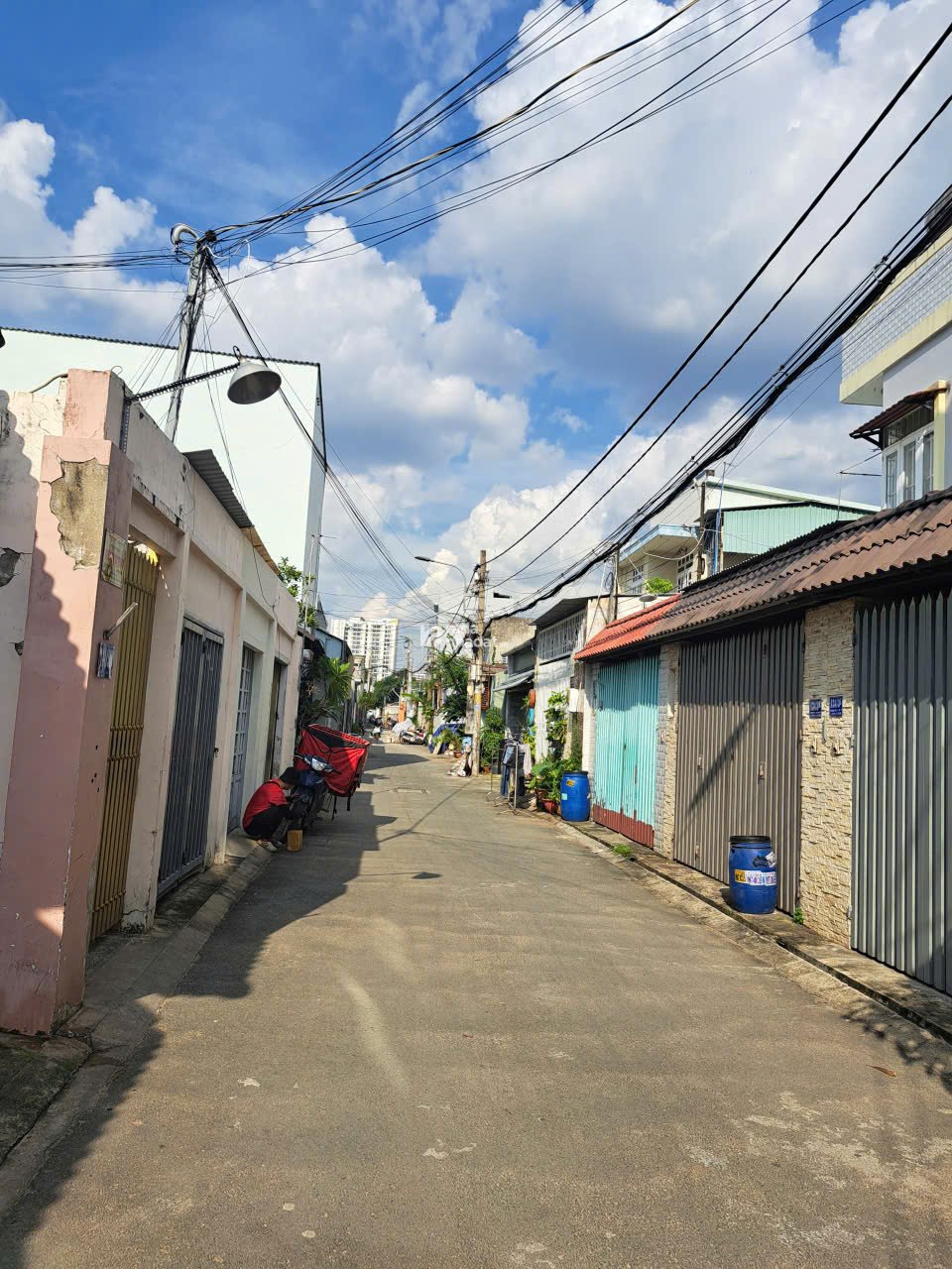 NHÀ MỚI ĐẸP Ở NGAY, HẺM NHỰA 5m THÔNG, 4 TẦNG GẦN BV THỦ ĐỨC, 8X10 CHỈ 8,2 TỶ.