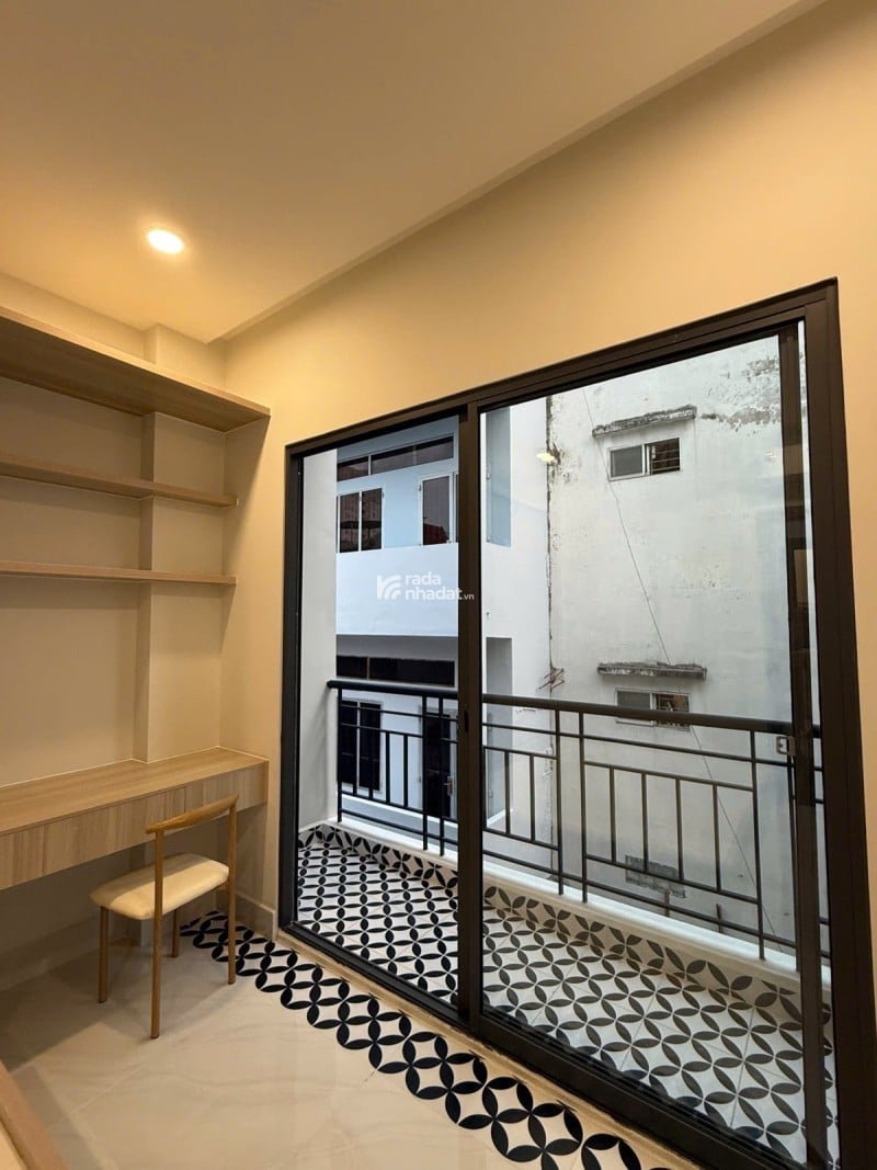 CHDV BÌNH THẠNH, KẾ BÊN ĐH HUTECH, HXH 4 TẦNG, FULL NỘI THẤT, THU NHẬP 30TR/THÁNG, 8.25 TỶ TL