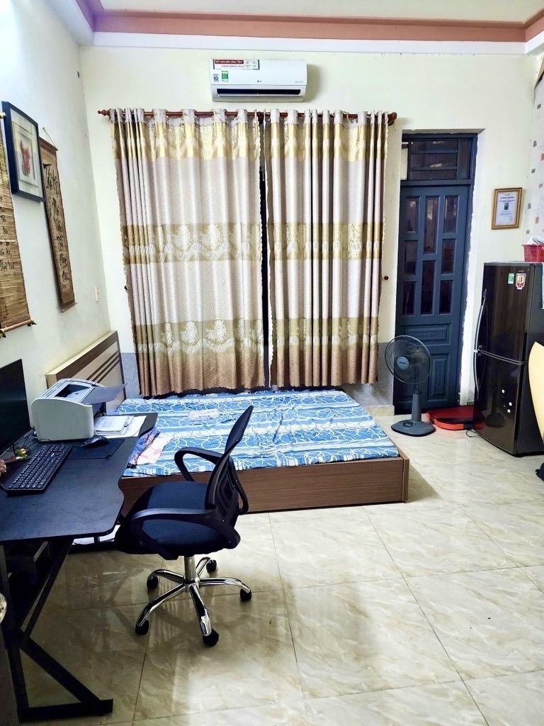 HẺM XE HƠI 4 CHỖ TỚI NHÀ - HOÀNG VĂN THỤ-PHƯỜNG 4 TÂN BÌNH - KHU VIP GẦN SÂN BAY - NHÀ 4 TẦNG