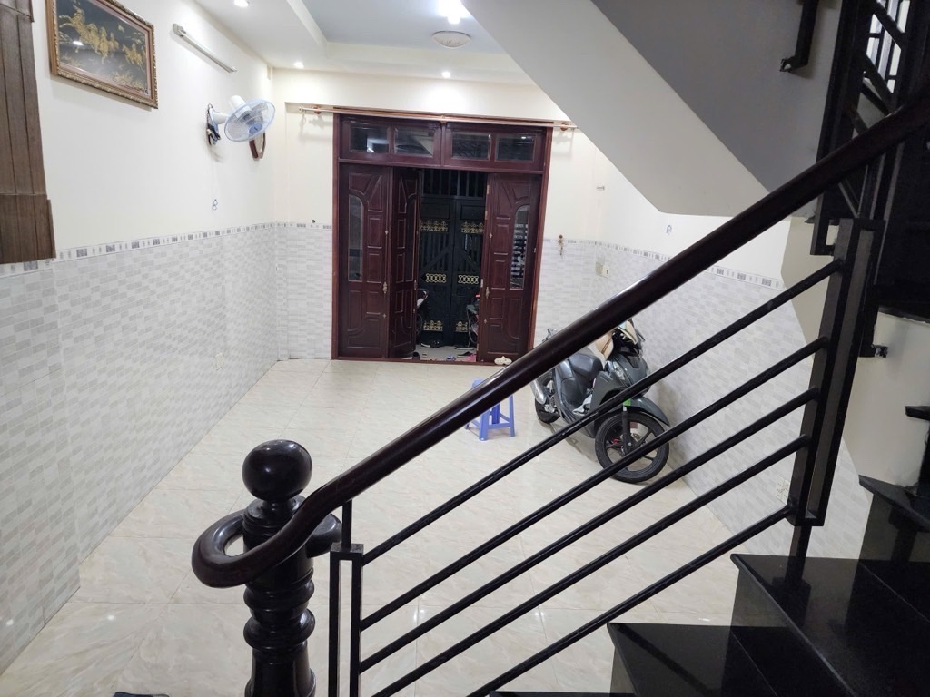 HẺM XE HƠI 4 CHỖ TỚI NHÀ - HOÀNG VĂN THỤ-PHƯỜNG 4 TÂN BÌNH - KHU VIP GẦN SÂN BAY - NHÀ 4 TẦNG