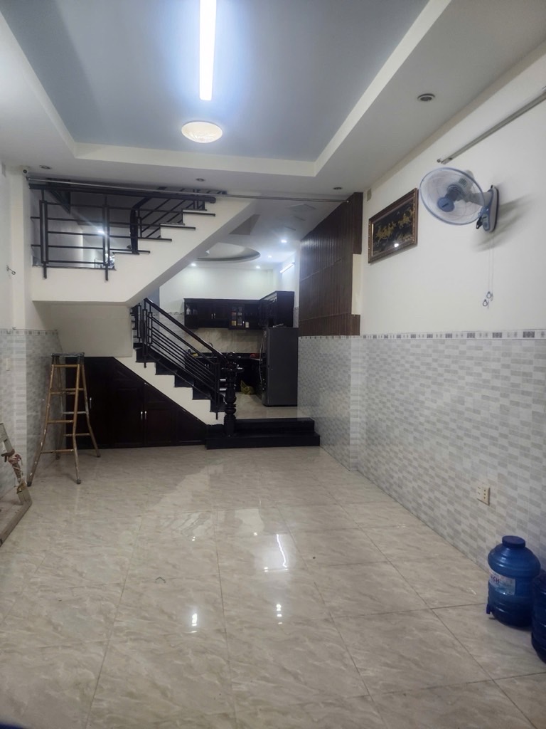 HẺM XE HƠI 4 CHỖ TỚI NHÀ - HOÀNG VĂN THỤ-PHƯỜNG 4 TÂN BÌNH - KHU VIP GẦN SÂN BAY - NHÀ 4 TẦNG