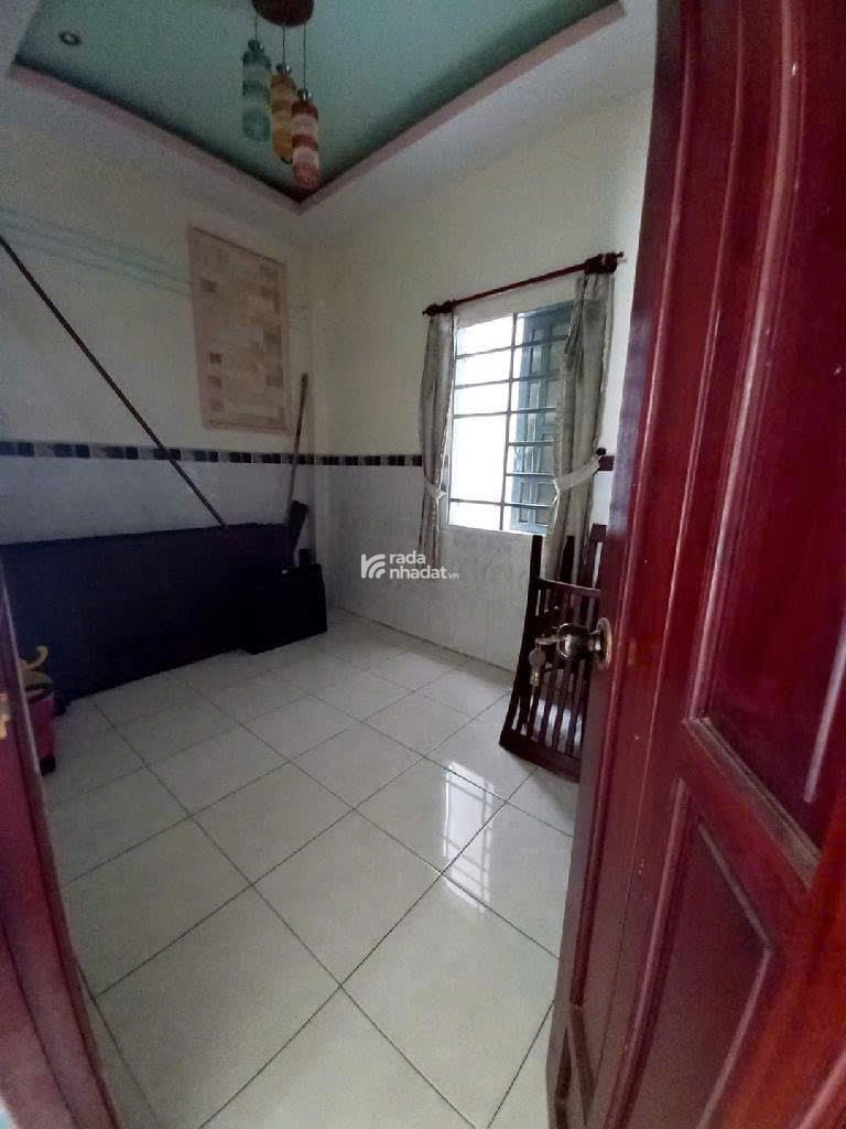 72.1m2 - Giá 5 tỷ - Ngang 8m - 5PN - Căn góc đường Huỳnh Tấn Phát, Q7