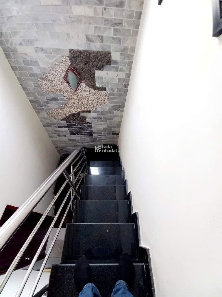 72.1m2 - Giá 5 tỷ - Ngang 8m - 5PN - Căn góc đường Huỳnh Tấn Phát, Q7