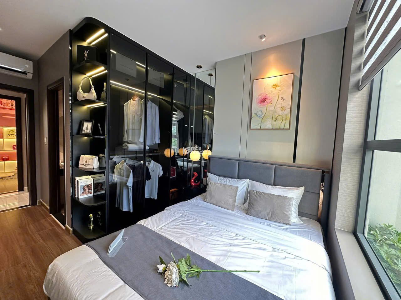 Vốn 800tr nhận ngay 2pn block thương mại sẵn hđ thuê 14tr ngay ga metro đhqg