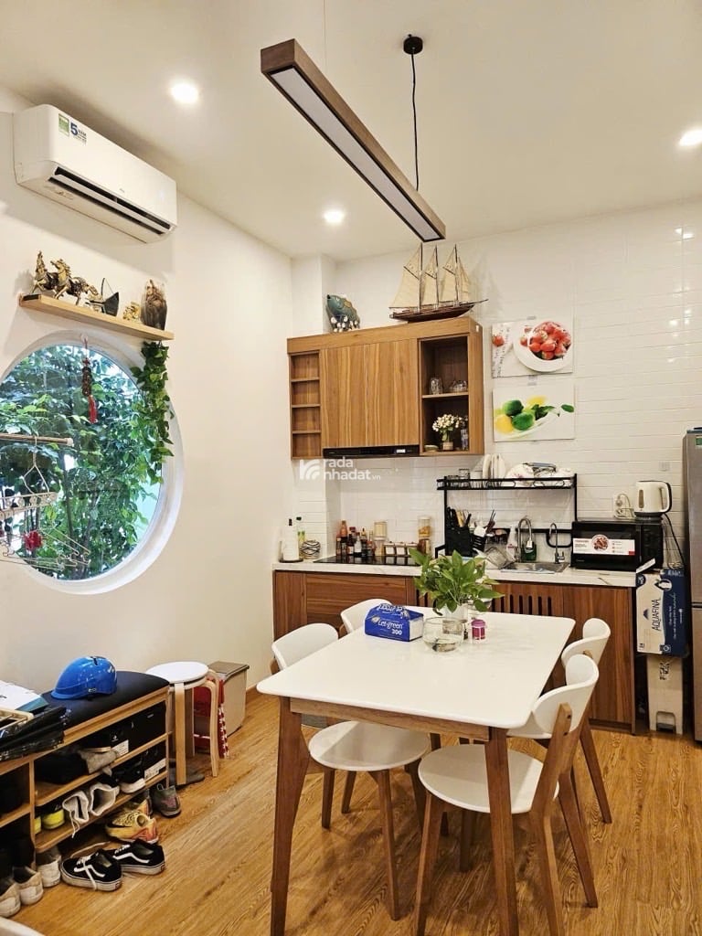  NHÀ MỚI Ở NGAY HƯƠNG LỘ 3,BHH,BÌNH TÂN.NGANG LỚN 12M X 17M,2 TẦNG, CÓ 6 PHÒNG CHO THUÊ