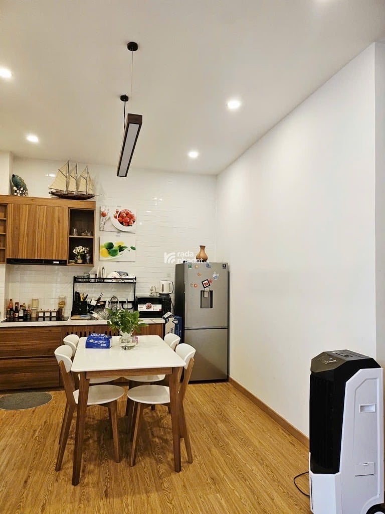  NHÀ MỚI Ở NGAY HƯƠNG LỘ 3,BHH,BÌNH TÂN.NGANG LỚN 12M X 17M,2 TẦNG, CÓ 6 PHÒNG CHO THUÊ