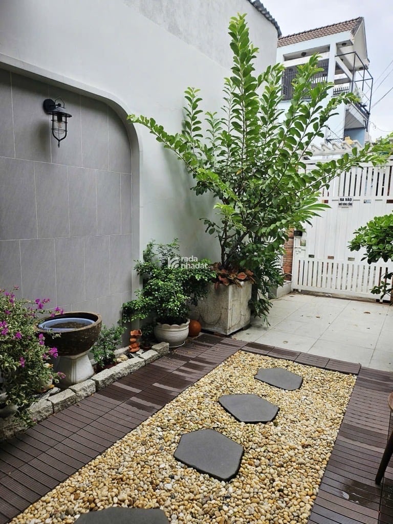  NHÀ MỚI Ở NGAY HƯƠNG LỘ 3,BHH,BÌNH TÂN.NGANG LỚN 12M X 17M,2 TẦNG, CÓ 6 PHÒNG CHO THUÊ