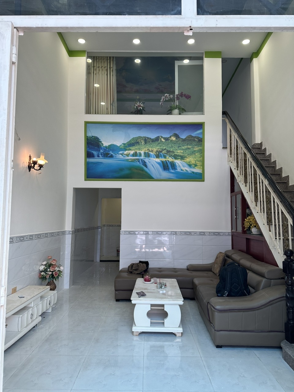 Nhà đẹp hẻm 4m đường Lạc Long Quân, 58m2, 4.3x13, 3PN, ko lộ giới, Chỉ 5.2 tỷ TL