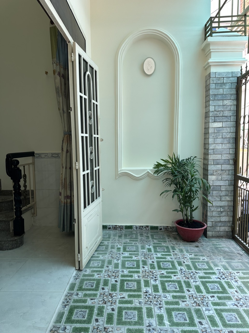 Nhà đẹp hẻm 4m đường Lạc Long Quân, 58m2, 4.3x13, 3PN, ko lộ giới, Chỉ 5.2 tỷ TL