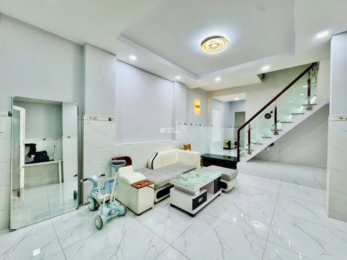 Chủ đi định cư cần bán gấp nhà đẹp Xô Viết Nghệ Tĩnh, Bình Thạnh, 48m2, 2PN 3WC, SHR giá 2 tỷ 850TL