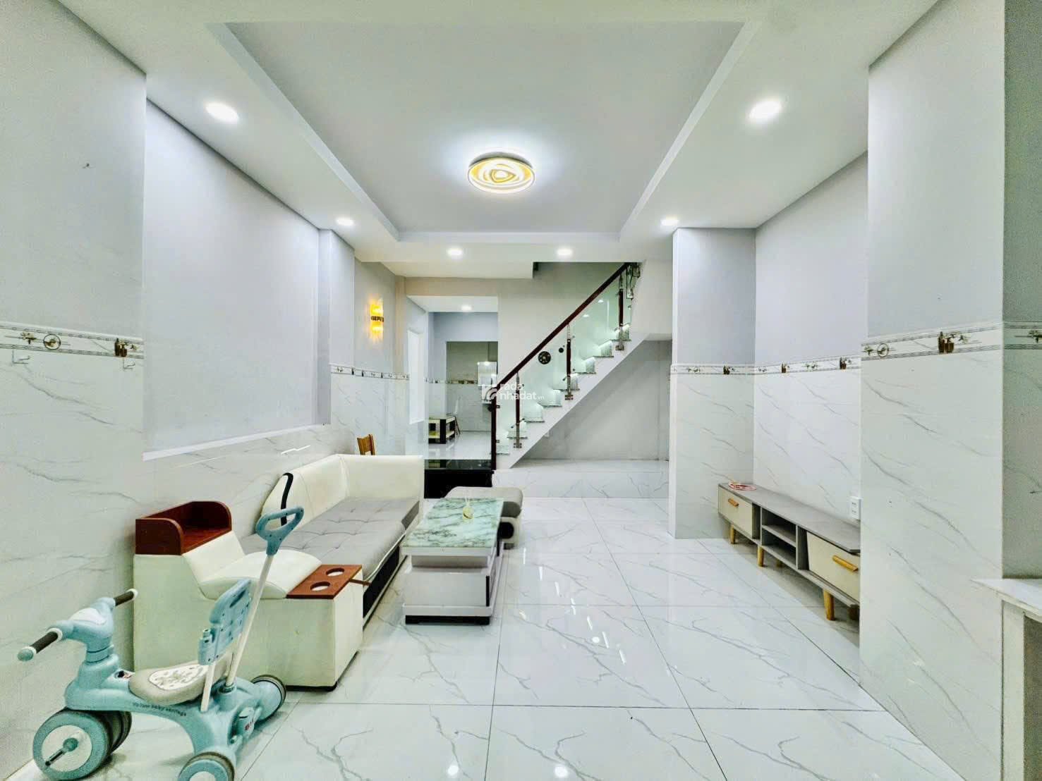 Chủ đi định cư cần bán gấp nhà đẹp Xô Viết Nghệ Tĩnh, Bình Thạnh, 48m2, 2PN 3WC, SHR giá 2 tỷ 850TL