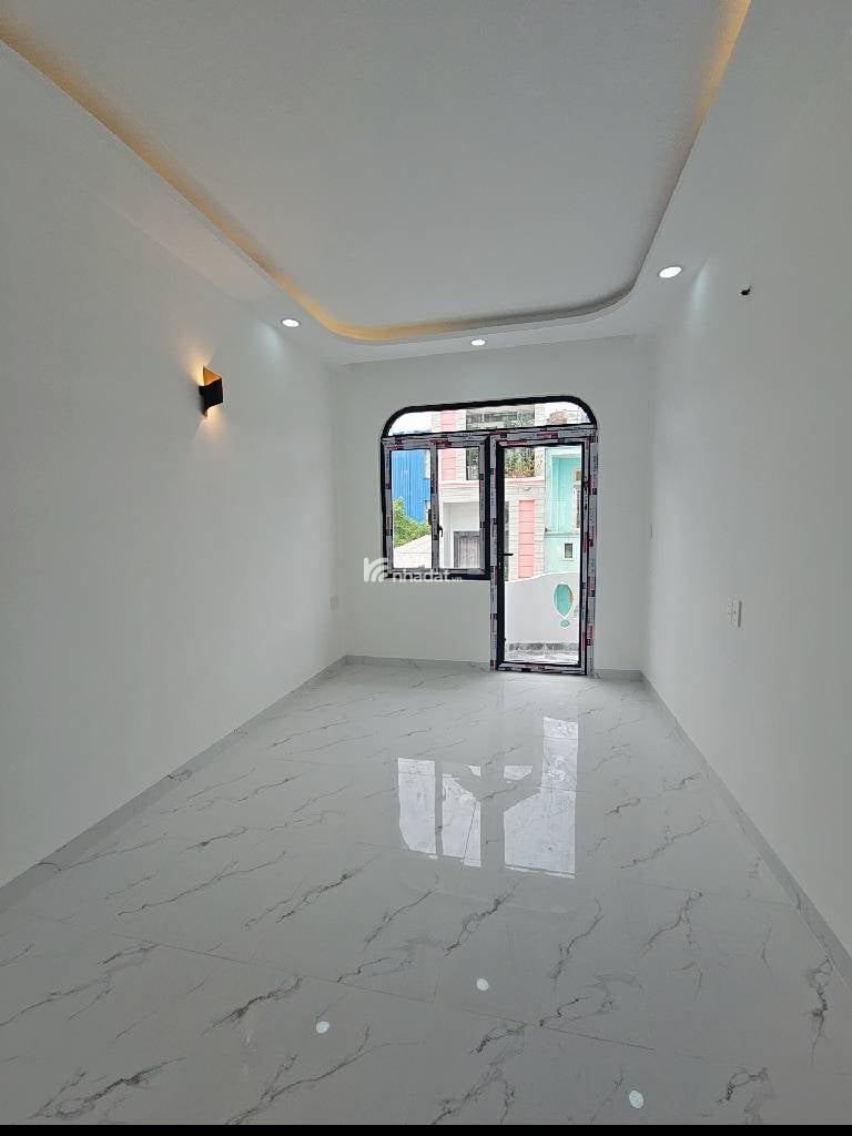 HẺM XE HƠI LÊ TRỌNG TẤN, TÂN PHÚ, CHUẨN 51M2 HIẾM CÓ. GIẢM 550TR CHỈ CÒN 5.75T TL TỐT