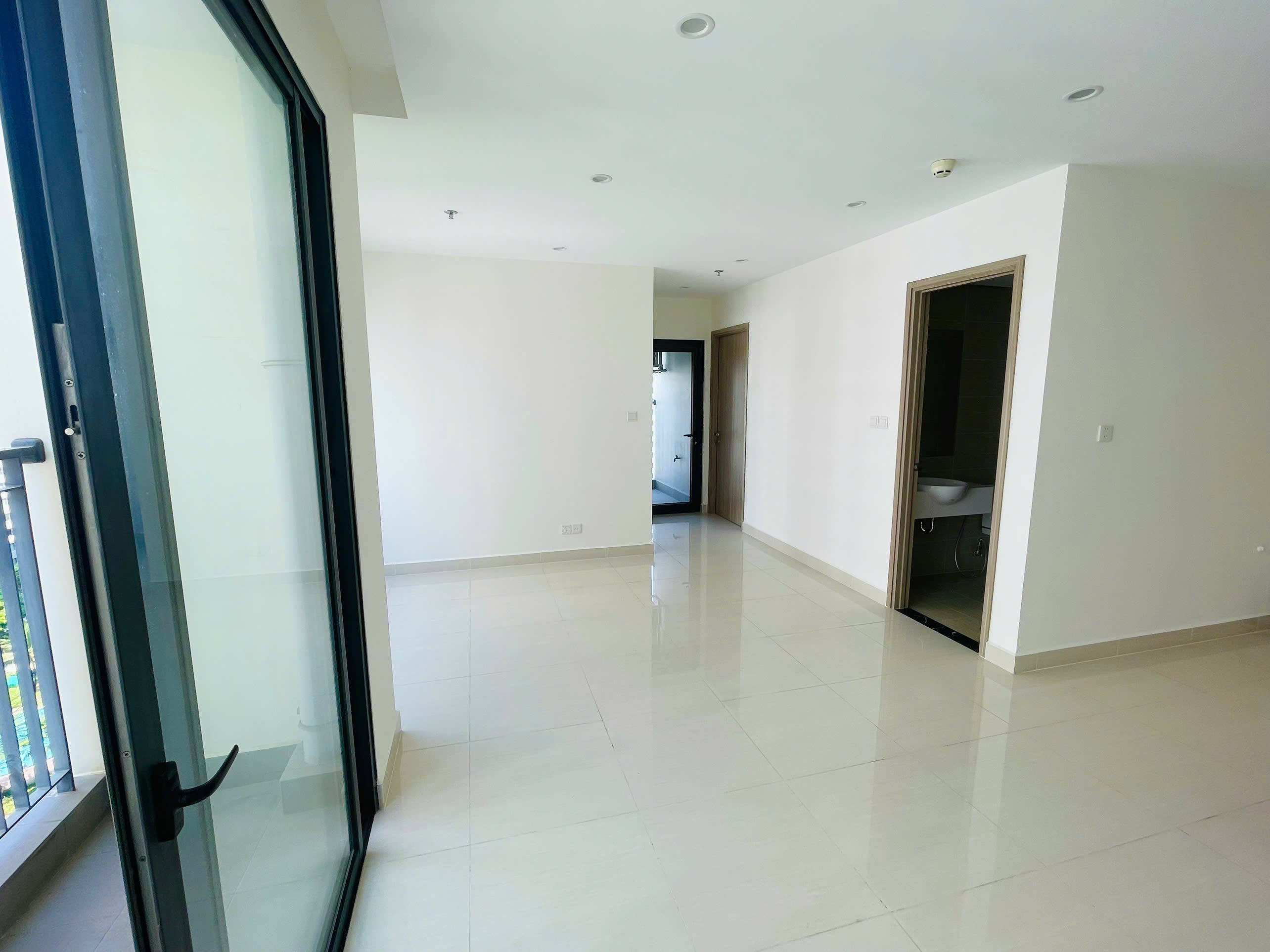 CĂN HỘ GIÁ THƠM PHỨC TẠI THỦ ĐỨC, 2 VIEW NỘI KHU, 1 VIEW NGOẠI KHU, CĂN GÓC TẦNG TRUNG