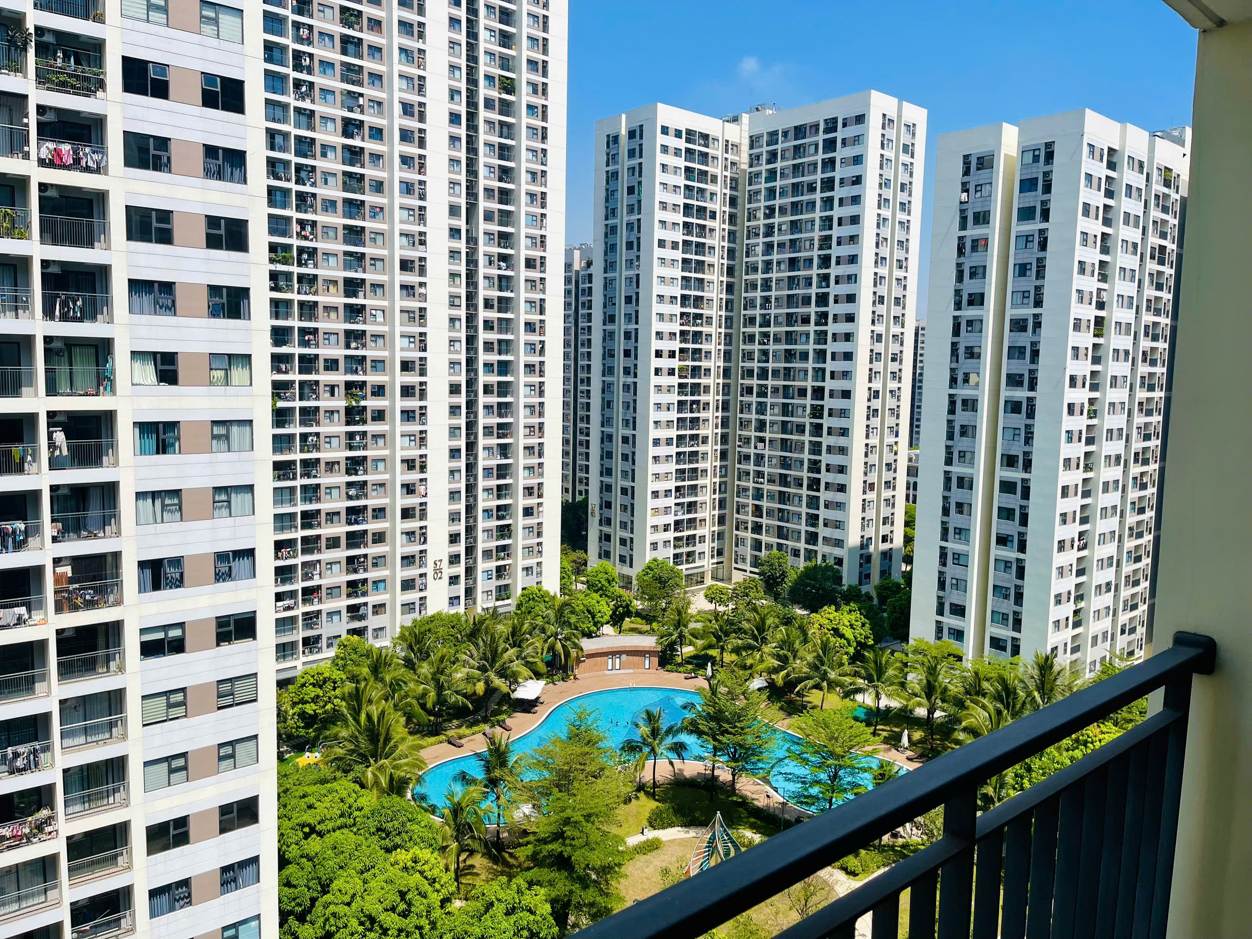 CĂN HỘ GIÁ THƠM PHỨC TẠI THỦ ĐỨC, 2 VIEW NỘI KHU, 1 VIEW NGOẠI KHU, CĂN GÓC TẦNG TRUNG