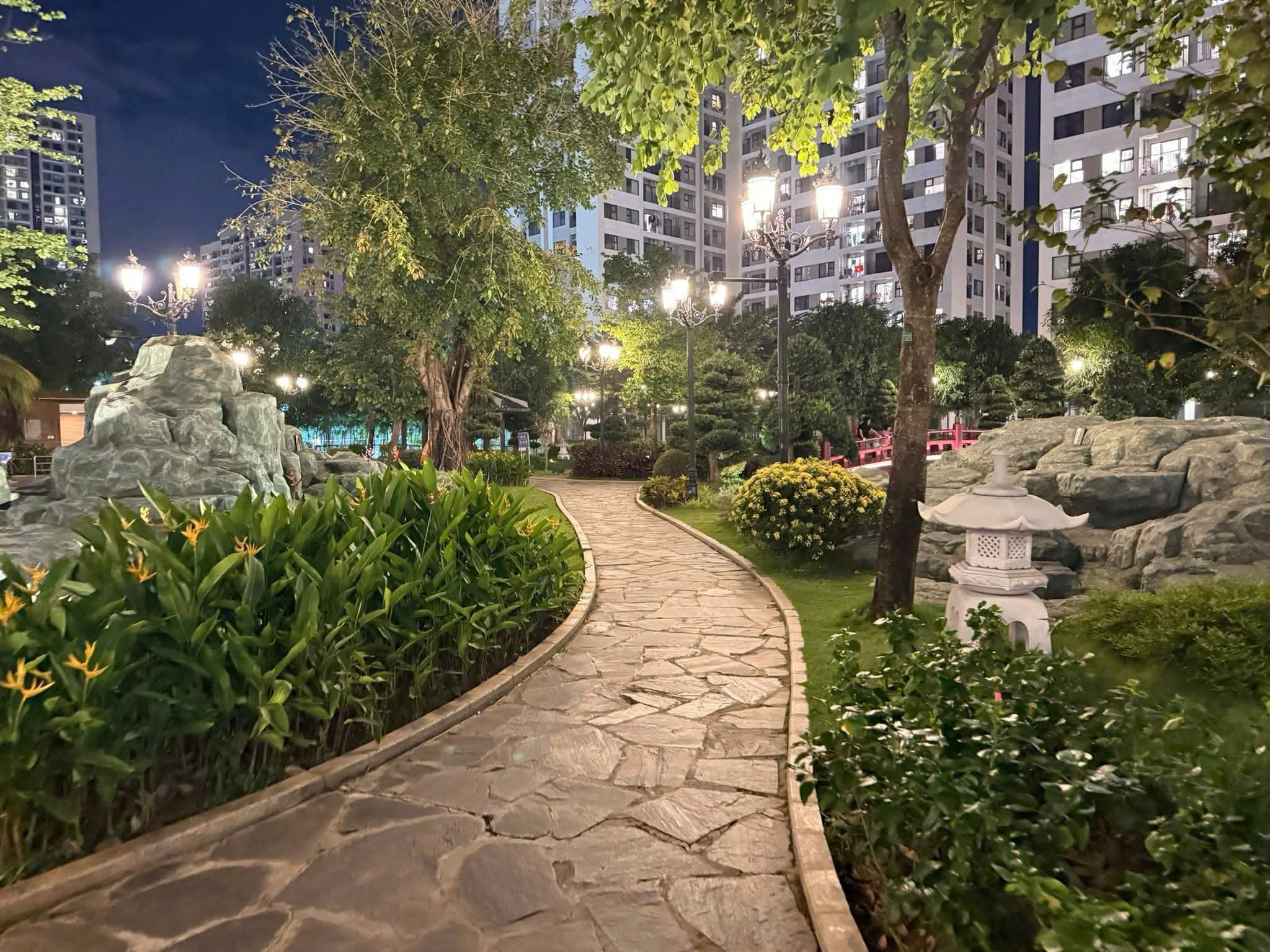 CĂN HỘ GIÁ THƠM PHỨC TẠI THỦ ĐỨC, 2 VIEW NỘI KHU, 1 VIEW NGOẠI KHU, CĂN GÓC TẦNG TRUNG