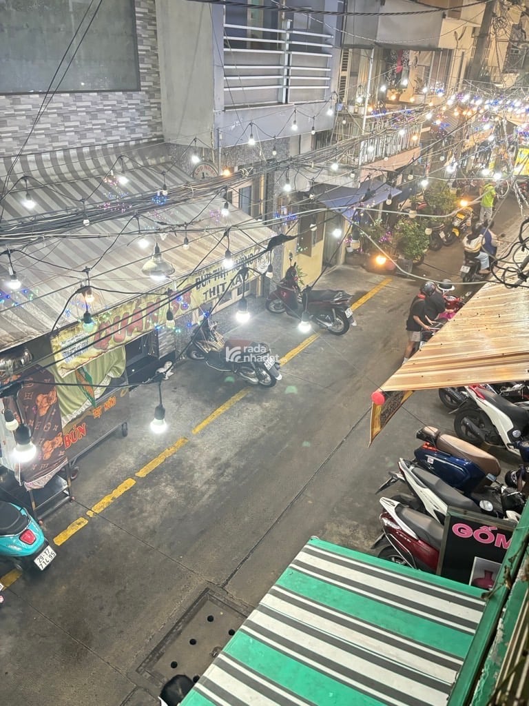 NHÀ HẺM XE HƠI PHỐ ẨM THỰC HỒ THỊ KỶ - 30M RA MẶT TIỀN - 3 TẦNG - KINH DOANH NGON HƠN MẶT TIỀN