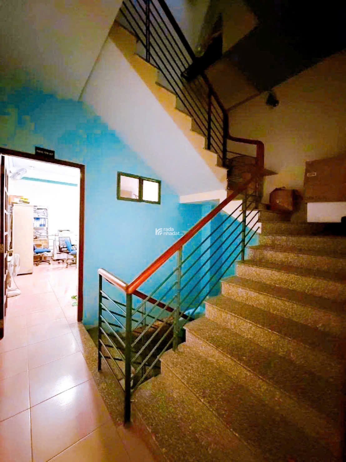 Nhà đẹp Hẻm Ô tô Cộng Hòa - QUẬN TÂN BÌNH - 4.2 x 20 m - 3 Tầng - 13.7 tỷ