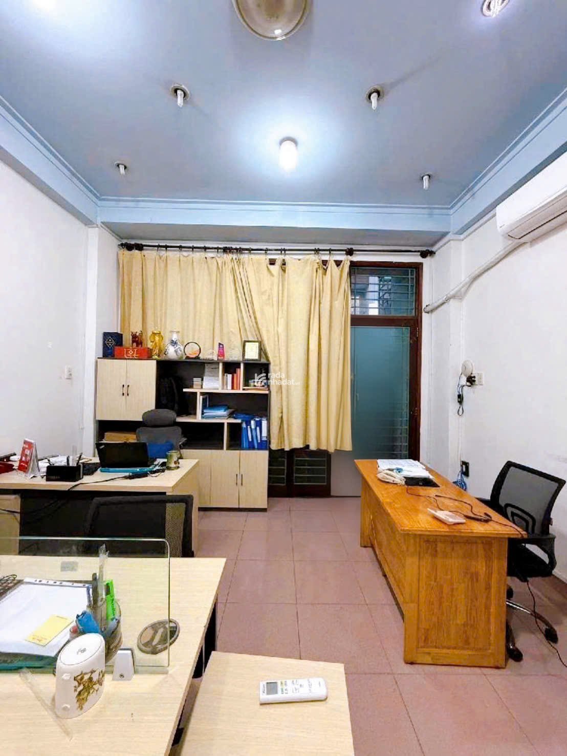 Nhà đẹp Hẻm Ô tô Cộng Hòa - QUẬN TÂN BÌNH - 4.2 x 20 m - 3 Tầng - 13.7 tỷ