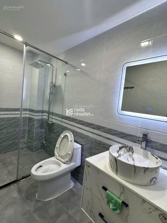 TÂN HOÀ ĐÔNG - GIÁP QUẬN 6, TÂN PHÚ - NHÀ ĐẸP 5 TẦNG - CÓ THANG MÁY 