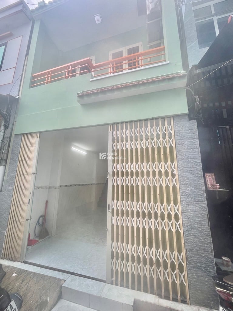 Căn Nhà 2 Tầng (2PN, 2WC) Lò Gốm, Q6 Vị Trí Trung Tâm, SHR, Hoàn công đủ, Chỉ 3,85 Tỷ