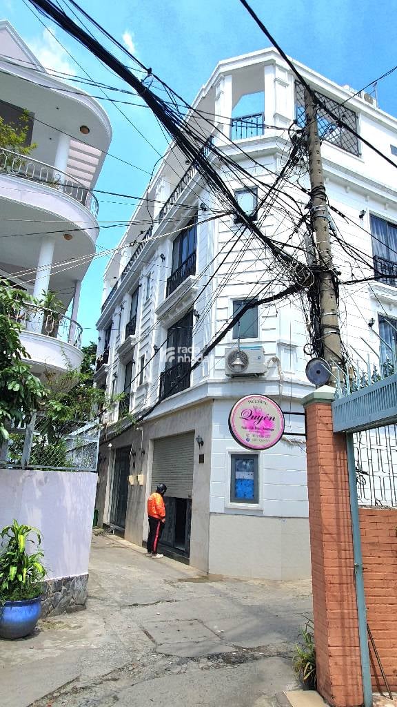 SÁT MT PHAN VĂN TRỊ, BÌNH THẠNH, 83M2 TIỆN XÂY MỚI. GIẢM 750TR CHỈ CÒN 8.35T TL 