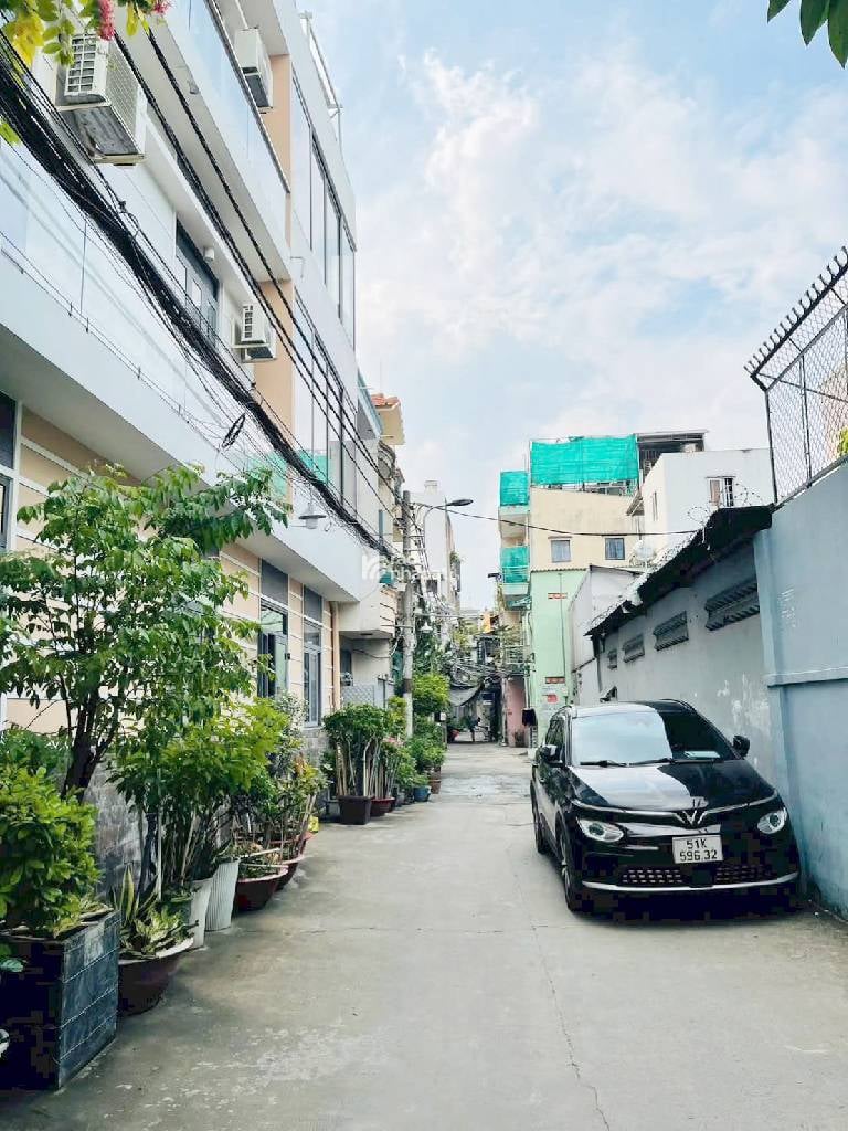 BÁN NHÀ DƯƠNG BÁ TRẠC QUẬN 8 70M2 8.2 TỶ HẺM XE 16 CHỖ GẦN MẶT TIỀN