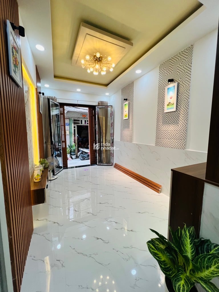 NHÀ  MAI HẮC ĐẾ 3 TẦNG 40m2 - HẺM XE HƠI ĐỖ CỬA - FULL NỘI THẤT CAO CẤP . NHỈNH 4T