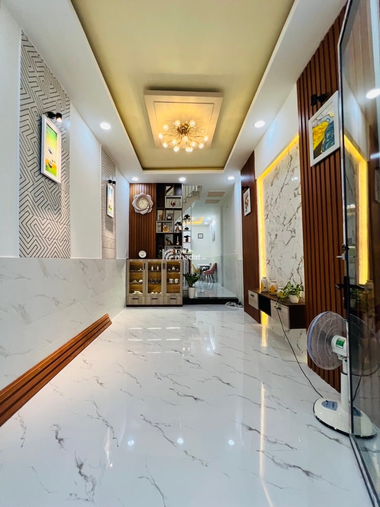 NHÀ  MAI HẮC ĐẾ 3 TẦNG 40m2 - HẺM XE HƠI ĐỖ CỬA - FULL NỘI THẤT CAO CẤP . NHỈNH 4T