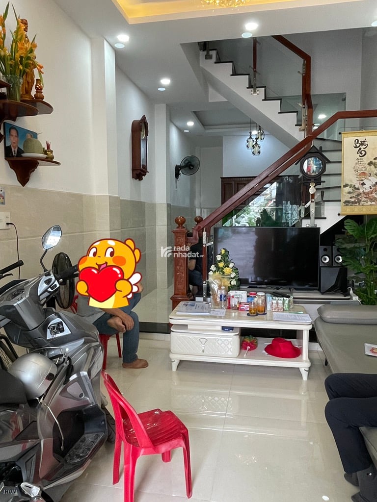 gò vấp khu víp p15, 4 tầng, 4pn, hẻm xe hơi