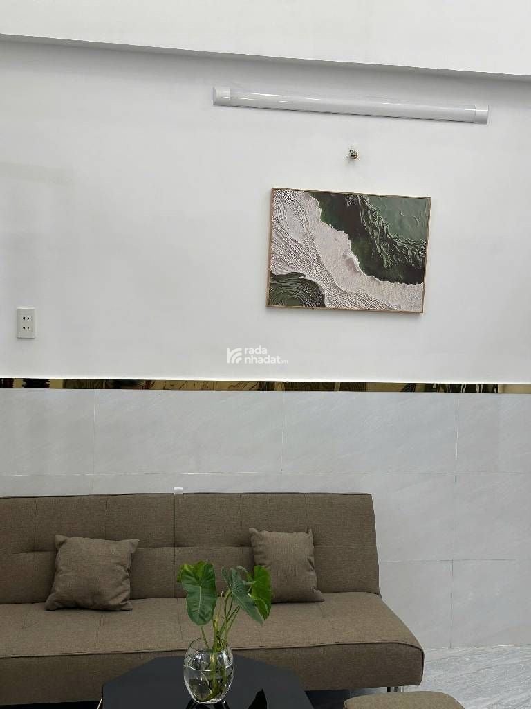Diện tích: 4.2 x 10.5m (nở hậu nhẹ) – Công nhận