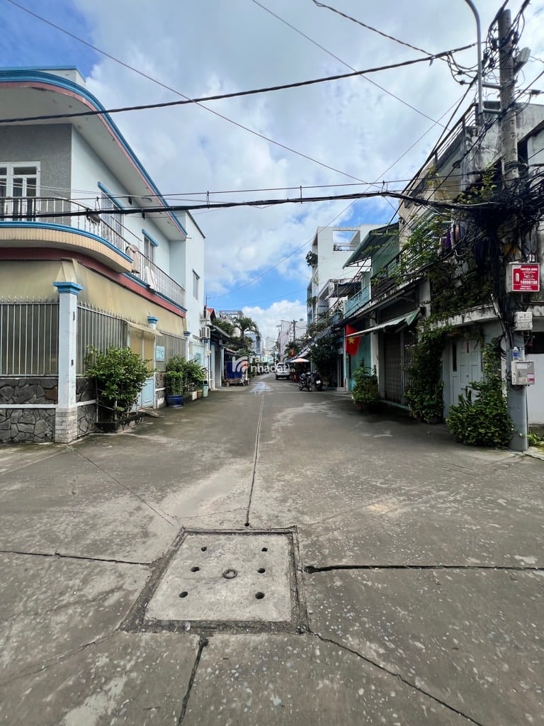  GÓC 2 MẶT TIỀN . 3 TẦNG . 50M2 . NGAY BÌNH TRỊ ĐÔNG-HƯƠNG LỘ 2 . NHỈNH 5 ĐỒNG  