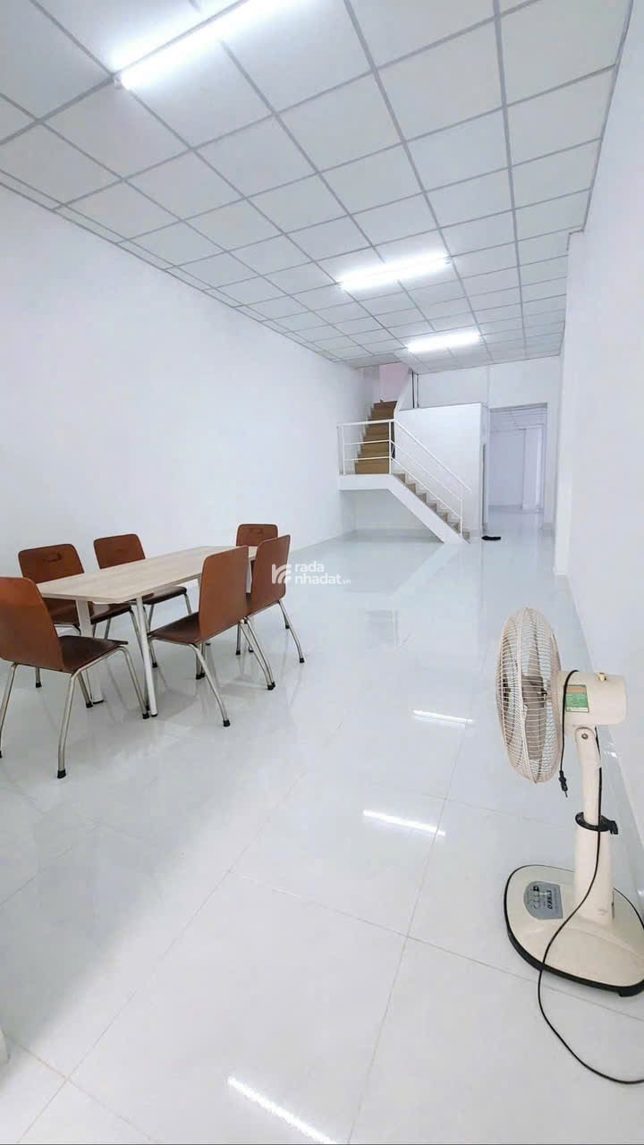 Bán nhà hẻm Bà Lê Chân quận 1- 90m2 - giá 16.8 tỷ 