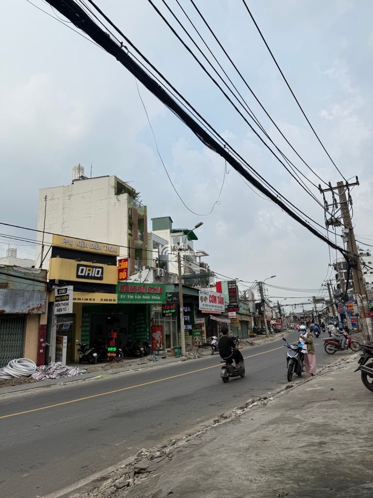 BÁN NHÀ HẺM XE HƠI, 2 TẦNG GẦN ĐH CẢNH SÁT, DÒNG TIỀN ỔN ĐỊNH, 4,5X9 CHỈ 5,3 TỶ.