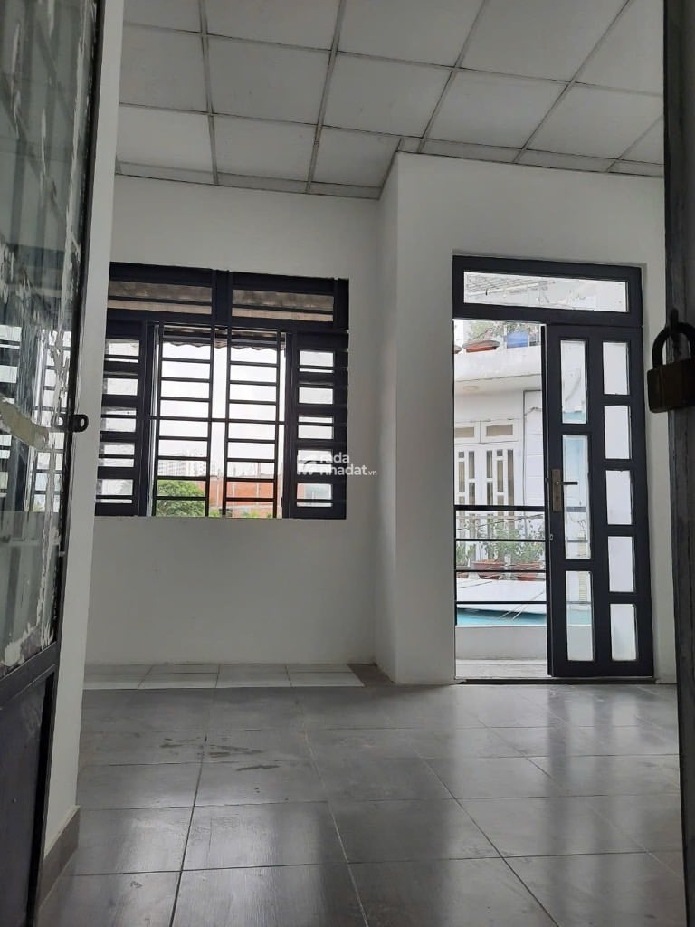 BÁN NHÀ HẺM XE HƠI, 2 TẦNG GẦN ĐH CẢNH SÁT, DÒNG TIỀN ỔN ĐỊNH, 4,5X9 CHỈ 5,3 TỶ.