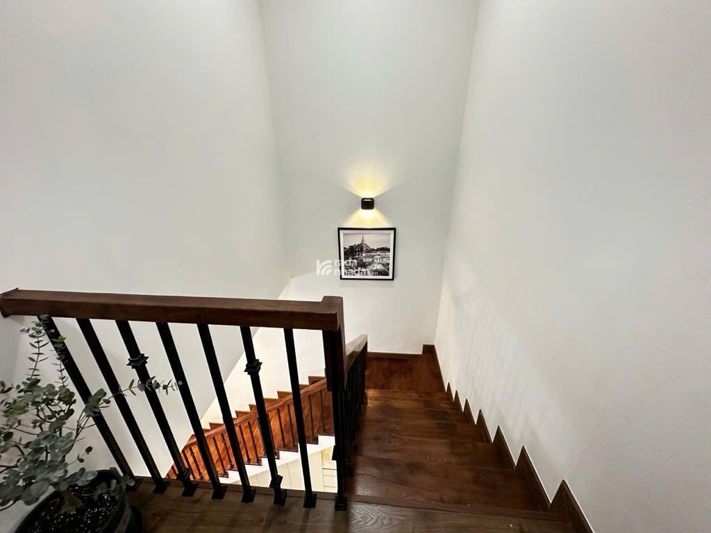  Bán nhà mới Phan Đình Phùng, 50m2, 3PN 2WC, nhỉnh 7 tỷ, ở ngay.