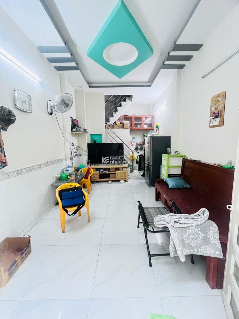 Lương Văn Can, phường 15, Quận 8, 2pn, 2wc, giá 2tỷ, còn TL.