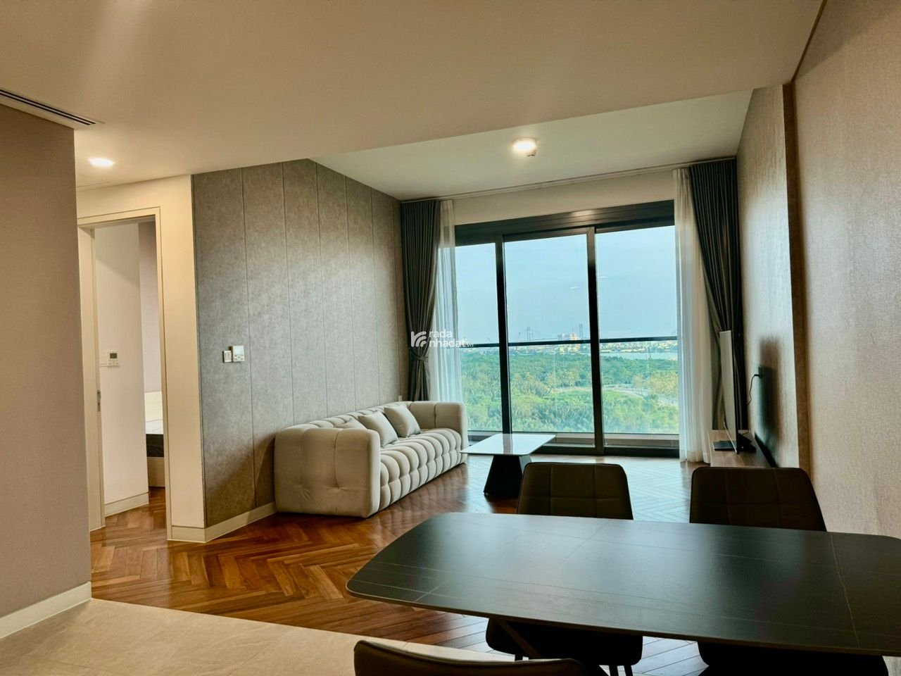Giá bán rẻ nhất - Cập nhật mới nhất list căn 2PN Empire City view đẹp mê ly, có thương lượng thêm