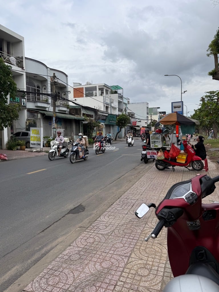  BÁN NHÀ MẶT TIỀN CÔNG VIÊN ĐƯỜNG D9 TÂY THẠNH TÂN PHÚ