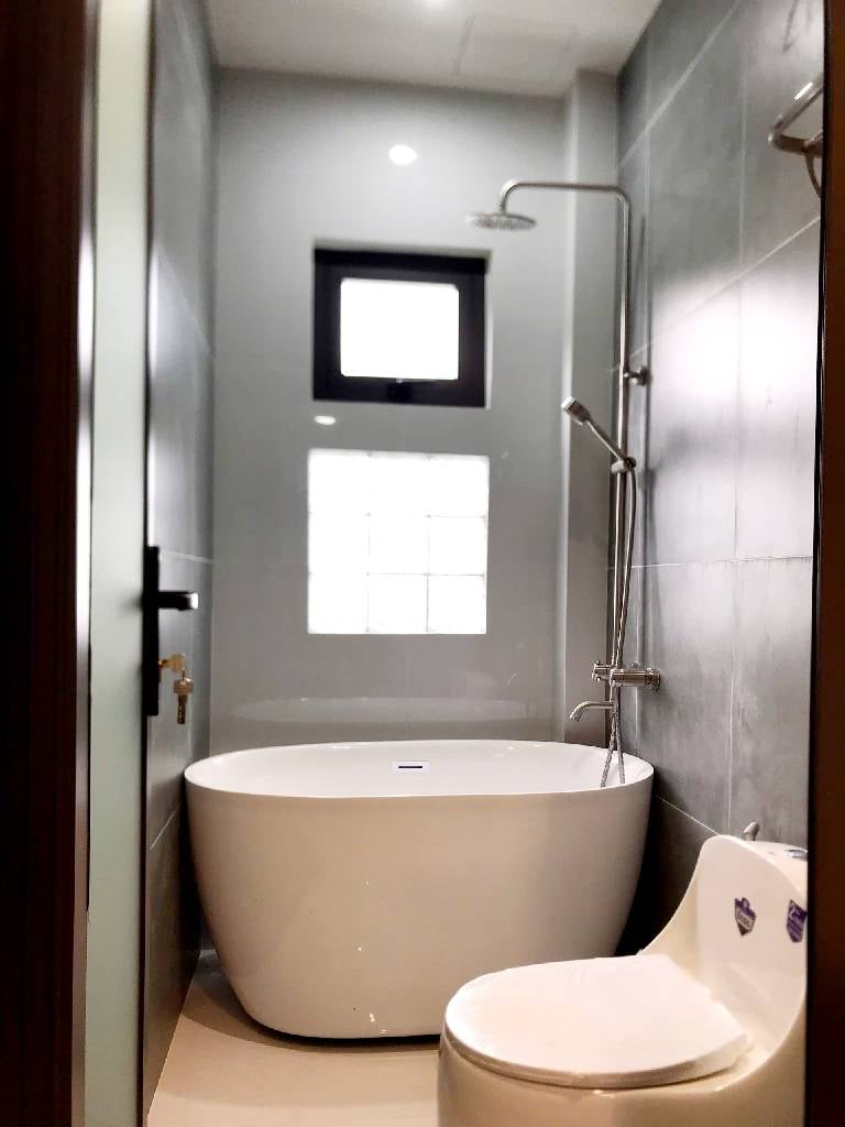 SIÊU PHẨM - NHỈNH 6 TỎI - 55M2 - NGANG 4 DÀI 14 - 3TẦNG - HẺM XE HƠI 
